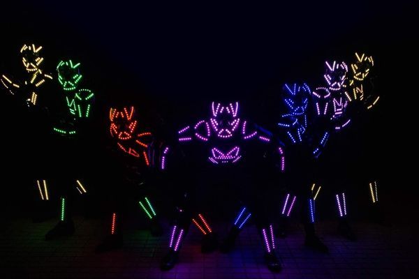 Bailarines LED para eventos
