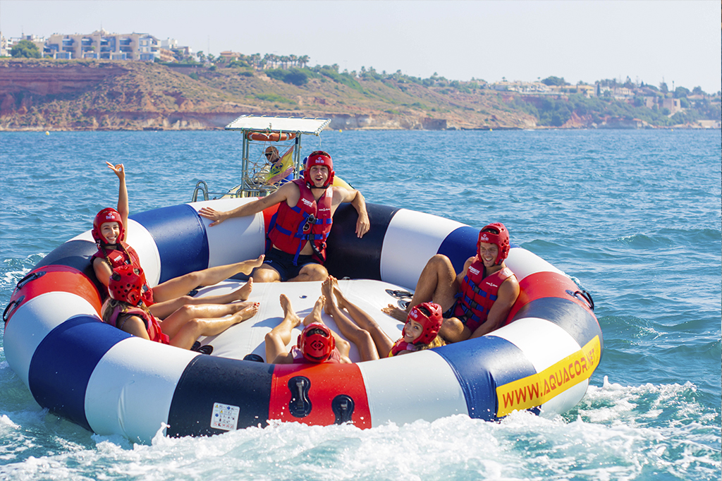 beach day activities in Barcelona