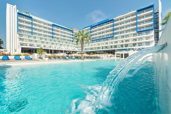 L’Azure Hotel 4*S L'Azure Hotel 4*S